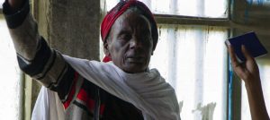 Sanado por Jesús hombre que tenía ocho años sin poder hablar o caminar